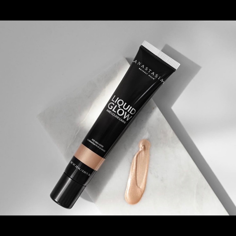 NWT Anastasia Beverly Hills Glow